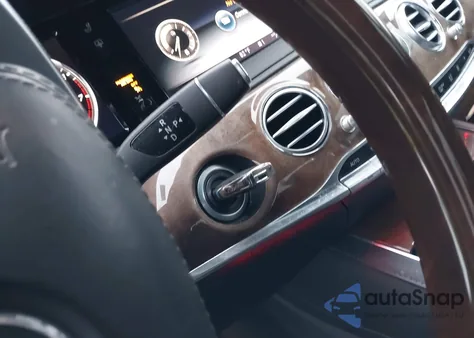 2015 Mercedes-Benz S 550 4Matic z USA, uszkodzony, nr VIN WDDUG8FB0FA118076